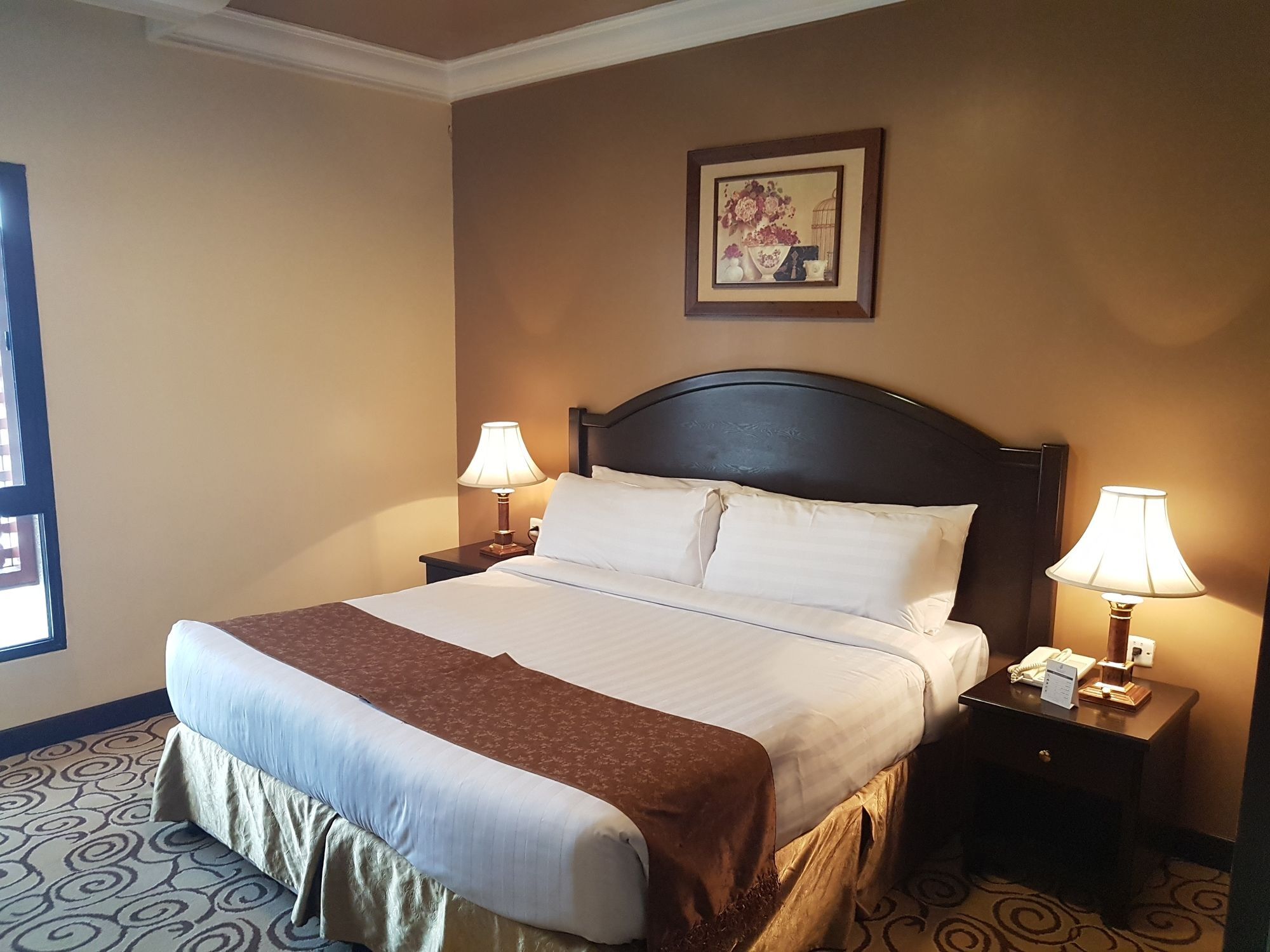 Taiba Suites Madinah Medina Eksteriør billede A bedroom at the hotel